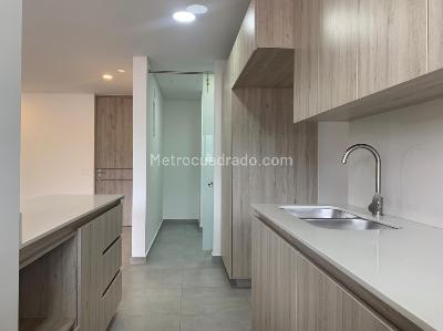 Apartamento de 3 alcobas en venta en Envigado, Envigado, 207 m² · foto 8 de 17