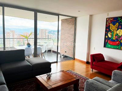 Apartamento de 3 alcobas en venta en El Poblado, Medellín, 154 m² · foto 2 de 17