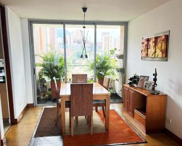 Apartamento de 3 alcobas en venta en El Poblado, Medellín, 154 m² · foto 5 de 17