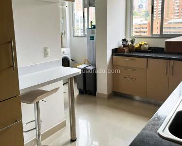 Apartamento de 3 alcobas en venta en El Poblado, Medellín, 154 m² · foto 8 de 17