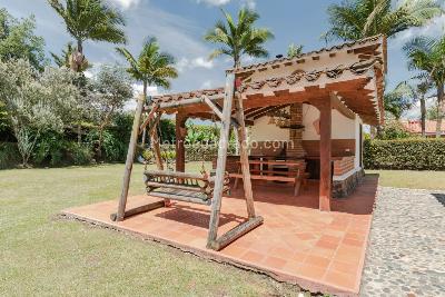 Casa de 4 alcobas en venta en Rionegro, Rionegro, 365 m² · foto 14 de 16
