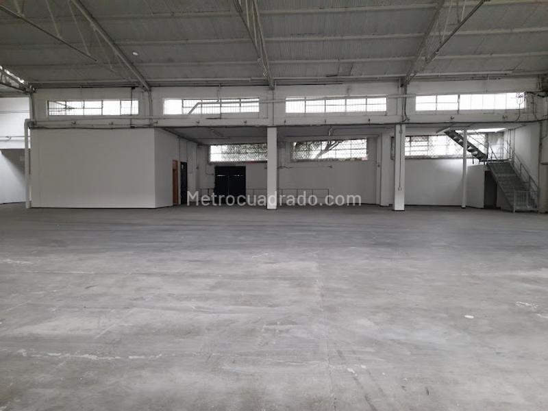 Bodega en Arriendo, EL POBLADO, Medellín - Más
