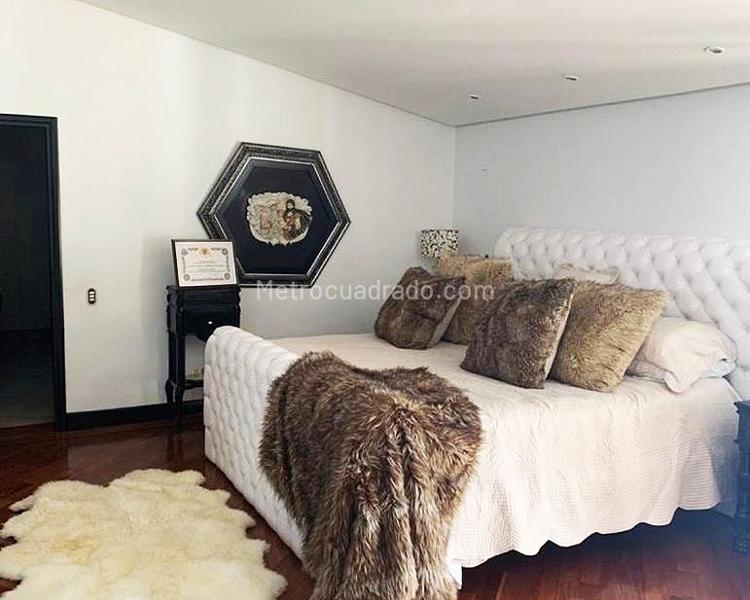 Spacious 3BR House with Private Pool in El Poblado - 9