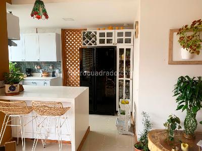 Apartamento de 2 alcobas en venta en El Poblado, Medellín, 138 m² · foto 7 de 15
