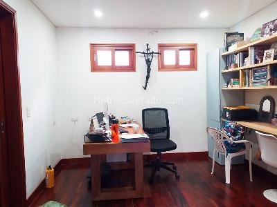 Casa de 3 alcobas en venta en El Poblado, Medellín, 280 m² · foto 6 de 17