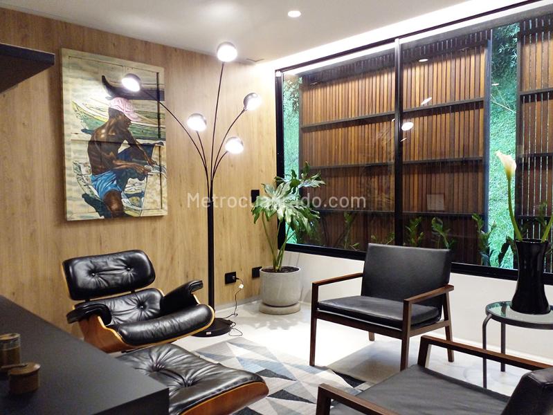 Casa Amplia de 4 Alcobas con Piscina en El Poblado - 7