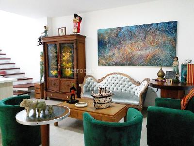 Casa de 3 alcobas en venta en Envigado, Envigado, 212 m² · foto 3 de 18