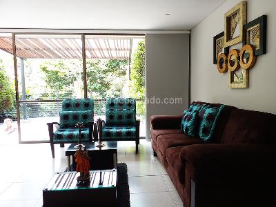 Casa de 3 alcobas en venta en Envigado, Envigado, 169 m² · foto 2 de 20