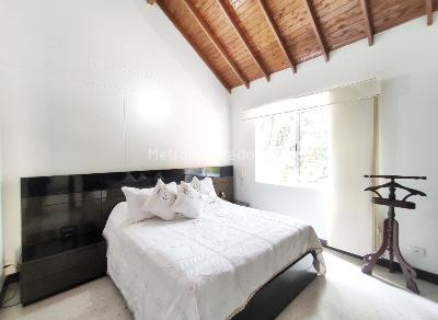 Casa de 3 alcobas en venta en El Poblado, Medellín, 186 m² · foto 10 de 15