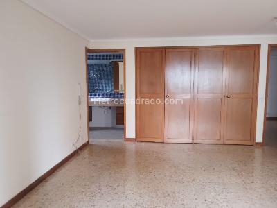 Apartamento de 3 alcobas en venta en El Poblado, Medellín, 229 m² · foto 8 de 14