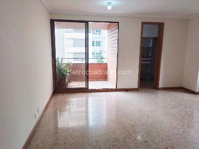 Apartamento de 3 alcobas en venta en El Poblado, Medellín, 229 m² · foto 9 de 14