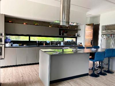 Casa de 4 alcobas en venta en Envigado, Envigado, 520 m² · foto 5 de 18