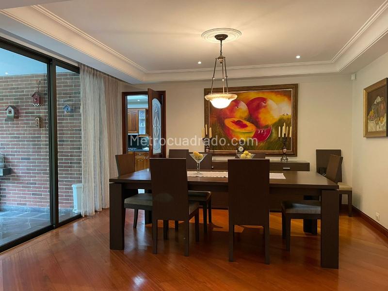 Spacious 3BR House with Garden in El Poblado - 4