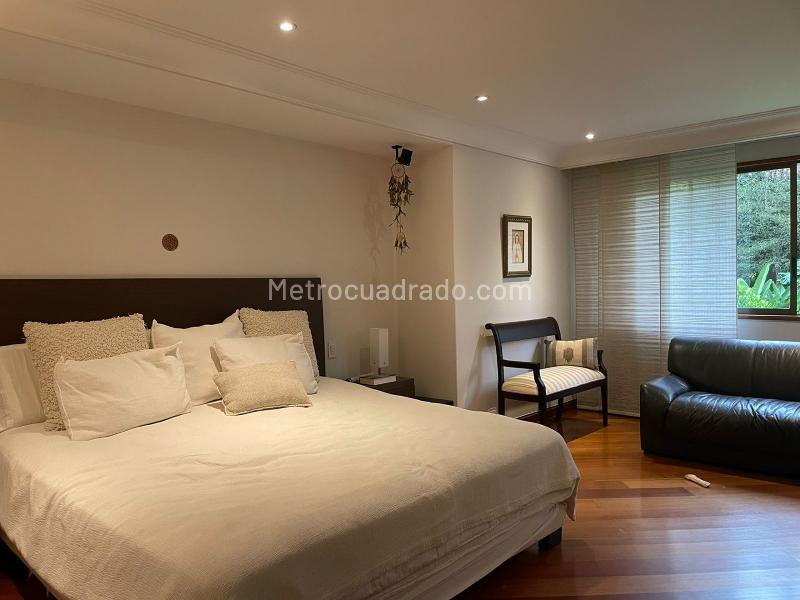 Spacious 3BR House with Garden in El Poblado - 8