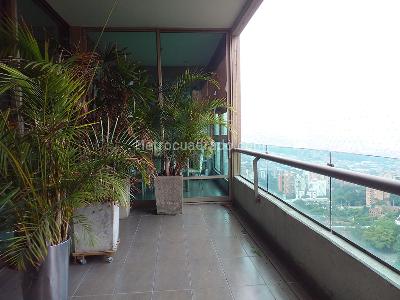 Apartamento de 2 alcobas en venta en El Poblado, Medellín, 315 m² · foto 18 de 18
