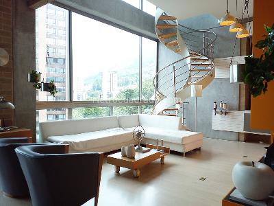 Apartamento de 2 alcobas en venta en El Poblado, Medellín, 315 m² · foto 2 de 18