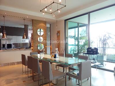 Apartamento de 2 alcobas en venta en El Poblado, Medellín, 315 m² · foto 3 de 18