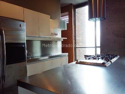 Apartamento de 2 alcobas en venta en El Poblado, Medellín, 315 m² · foto 6 de 18