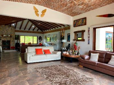 Casa de 3 alcobas en venta en Rionegro, Rionegro, 354 m² · foto 3 de 16