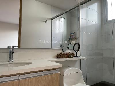Apartamento de 3 alcobas en venta en Castropol, Medellín, 137 m² · foto 15 de 15