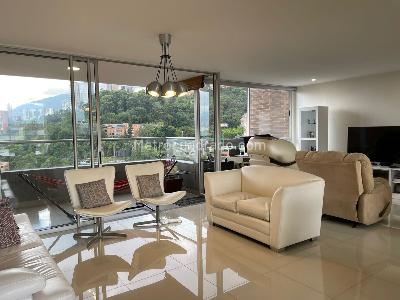 Apartamento de 3 alcobas en venta en Castropol, Medellín, 137 m² · foto 1 de 15