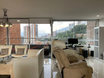 Apartamento de 3 alcobas en venta en Castropol, Medellín, 137 m² · foto 4 de 15