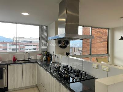 Apartamento de 3 alcobas en venta en Castropol, Medellín, 137 m² · foto 8 de 15
