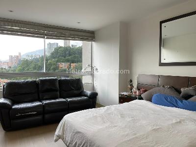 Apartamento de 3 alcobas en venta en Castropol, Medellín, 137 m² · foto 9 de 15