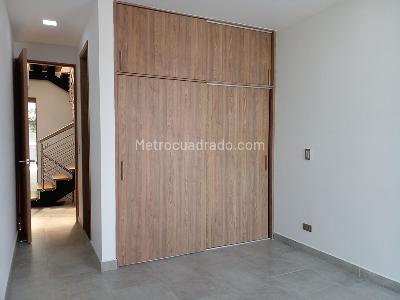 Casa de 3 alcobas en venta en Envigado, Envigado, 248 m² · foto 11 de 18