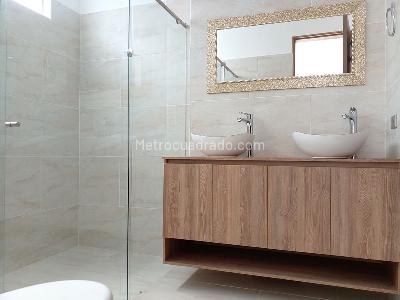 Casa de 3 alcobas en venta en Envigado, Envigado, 248 m² · foto 15 de 18