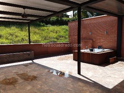 Casa de 3 alcobas en venta en Envigado, Envigado, 248 m² · foto 16 de 18