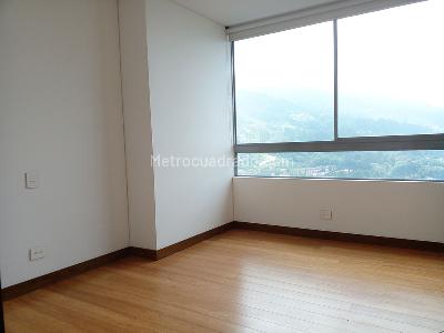 Apartamento de 3 alcobas en venta en El Poblado, Medellín, 268 m² · foto 12 de 19