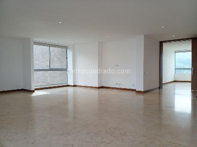 Apartamento de 3 alcobas en venta en El Poblado, Medellín, 268 m² · foto 3 de 19