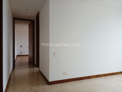 Apartamento de 3 alcobas en venta en El Poblado, Medellín, 268 m² · foto 9 de 19