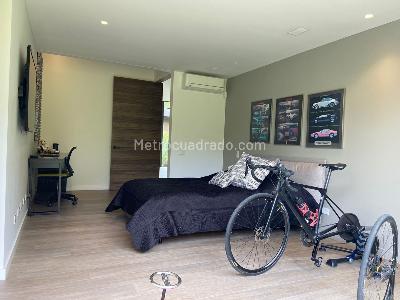 Casa de 4 alcobas en venta en Envigado, Envigado, 623 m² · foto 12 de 19