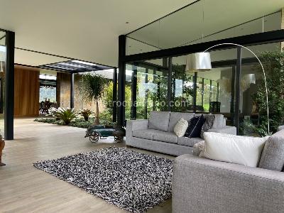 Casa de 4 alcobas en venta en Envigado, Envigado, 623 m² · foto 5 de 19