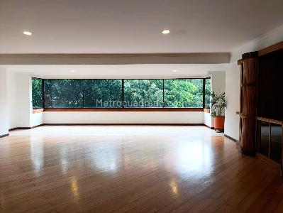 Apartamento de 3 alcobas en venta en El Poblado, Medellín, 241 m² · foto 5 de 20