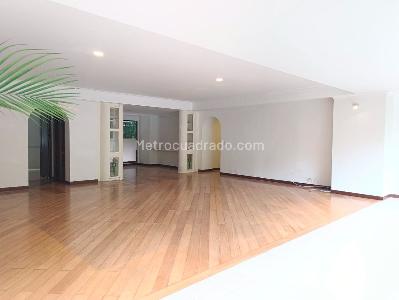 Apartamento de 3 alcobas en venta en El Poblado, Medellín, 241 m² · foto 7 de 20