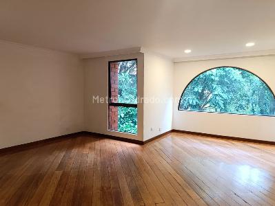 Apartamento de 3 alcobas en venta en El Poblado, Medellín, 241 m² · foto 12 de 20