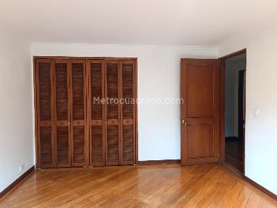 Apartamento de 3 alcobas en venta en El Poblado, Medellín, 241 m² · foto 14 de 20