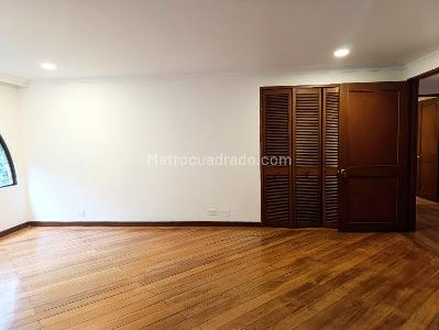 Apartamento de 3 alcobas en venta en El Poblado, Medellín, 241 m² · foto 15 de 20