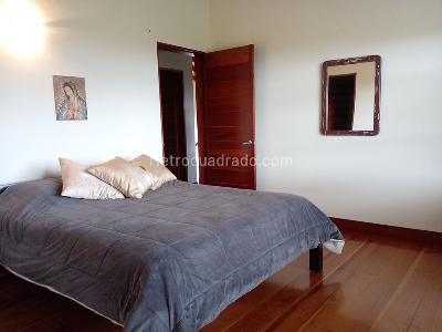 Casa de 3 alcobas en venta en Envigado, Envigado, 381 m² · foto 15 de 20