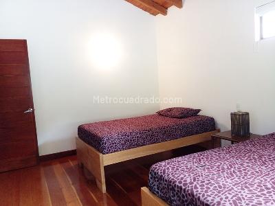 Casa de 3 alcobas en venta en Envigado, Envigado, 381 m² · foto 16 de 20