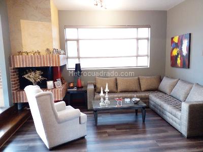 Casa de 3 alcobas en venta en Envigado, Envigado, 381 m² · foto 2 de 20