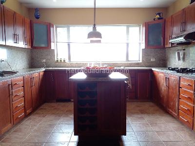 Casa de 3 alcobas en venta en Envigado, Envigado, 381 m² · foto 6 de 20
