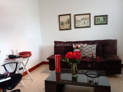Casa de 3 alcobas en venta en Envigado, Envigado, 381 m² · foto 9 de 20