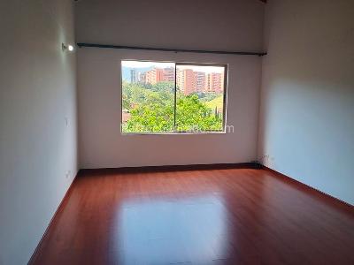 Casa de 4 alcobas en venta en Envigado, Envigado, 264 m² · foto 13 de 20