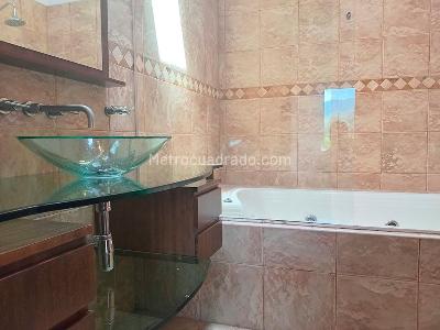 Casa de 4 alcobas en venta en Envigado, Envigado, 264 m² · foto 17 de 20