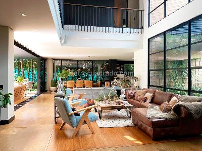 Casa de 4 alcobas en venta en Envigado, Envigado, 498 m² · foto 2 de 19