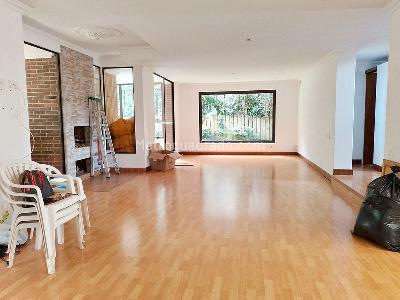 Casa de 5 alcobas en venta en El Poblado, Medellín, 381 m² · foto 8 de 19